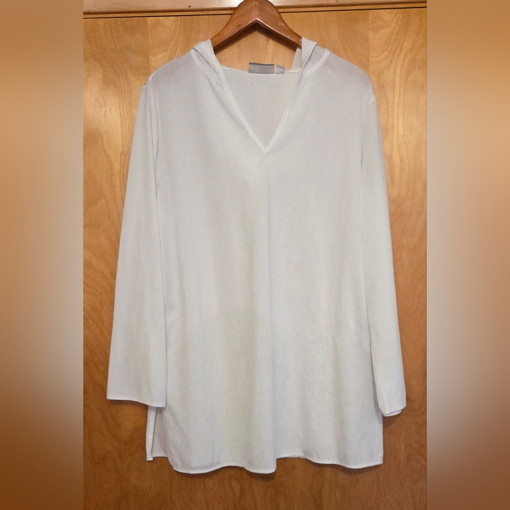 Croft & Barrow Lightweight White V-Neck Swimsuit Cover-up